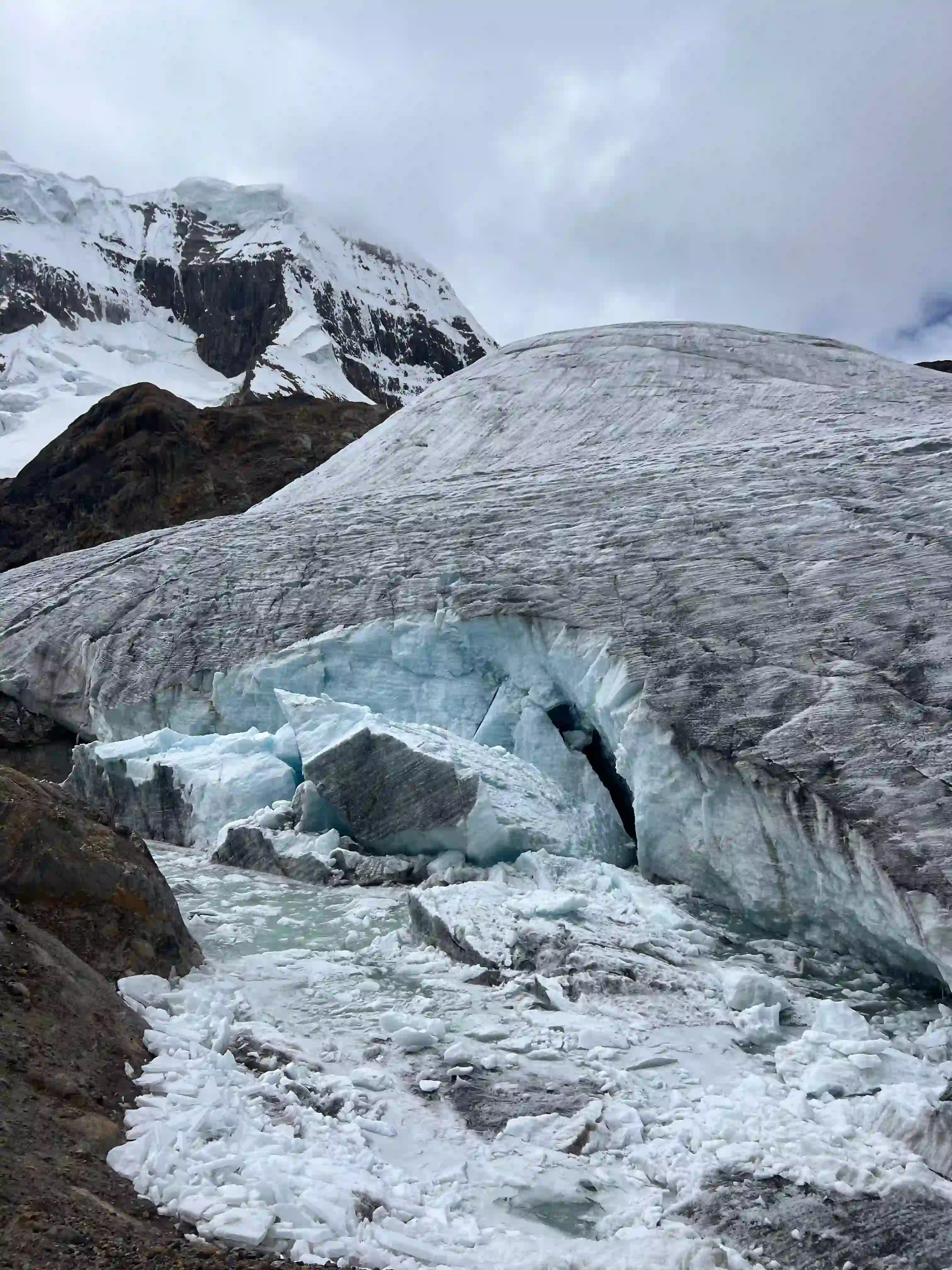 A glacier found on the alpine route of Cordillera Huayhuash, peru